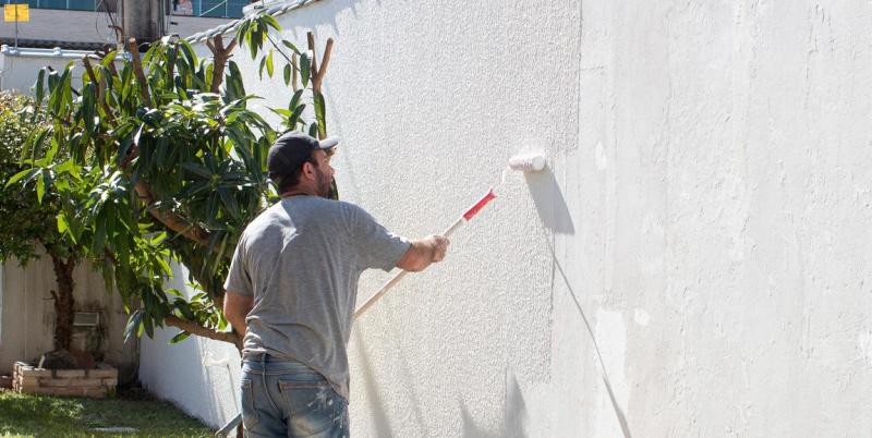 Nos conseils pour r&eacute;ussir la peinture de fa&ccedil;ade &agrave; Dinan