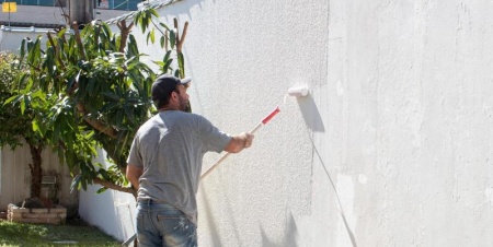 Nos conseils pour r&eacute;ussir la peinture de fa&ccedil;ade &agrave; Dinan